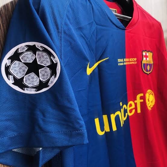 Barcelona 2008/09 Retro “Messi”  - Embroided Logos - Size : M & L - Premium Quality